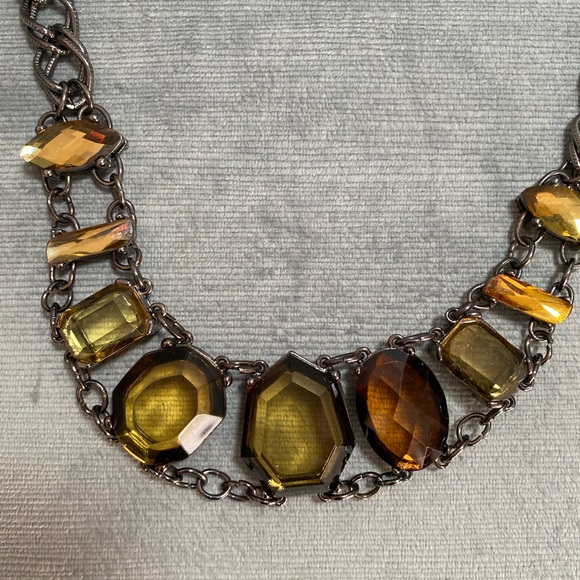 Chico’s bib choker collar style faceted stone topaz/gold, gunmetal chain 15-20” - Picture 3 of 15